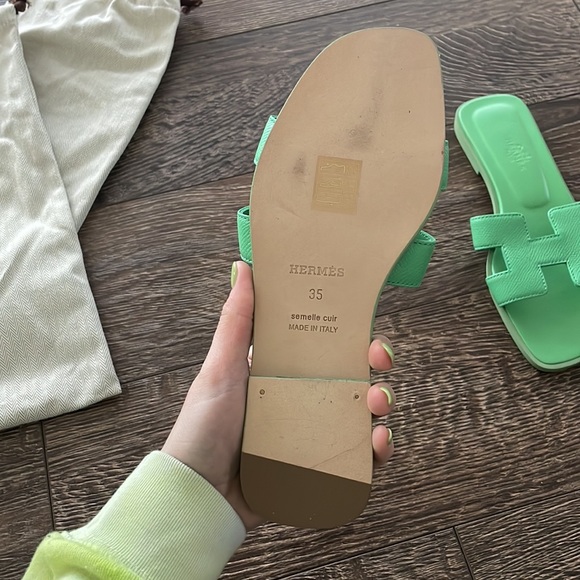 NWT Hermes Green Oran Size 5 Sandals. - Picture 4 of 5